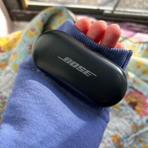 RELIST: Bose Wireless Sport Earbuds with Charging Case